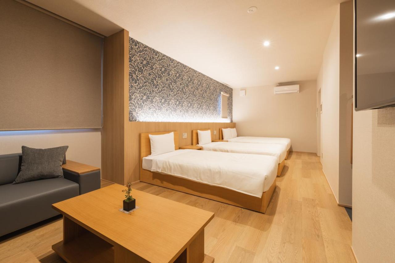 Grand Base Hakata Gofuku Lejlighedshotel Fukuoka  Eksteriør billede
