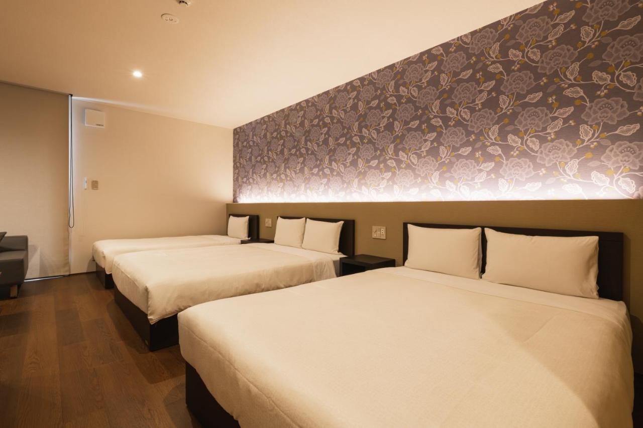 Grand Base Hakata Gofuku Lejlighedshotel Fukuoka  Eksteriør billede