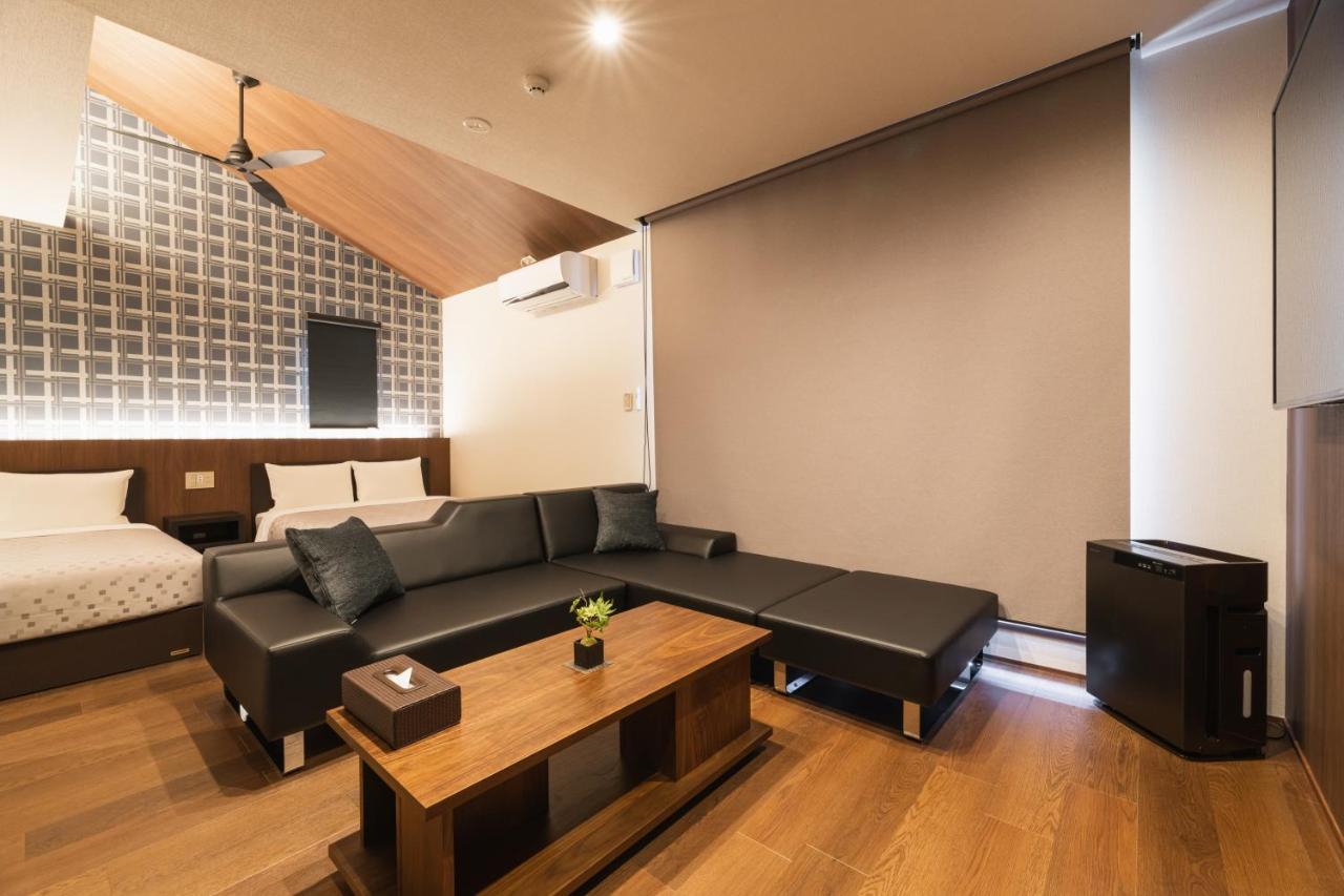 Grand Base Hakata Gofuku Lejlighedshotel Fukuoka  Eksteriør billede